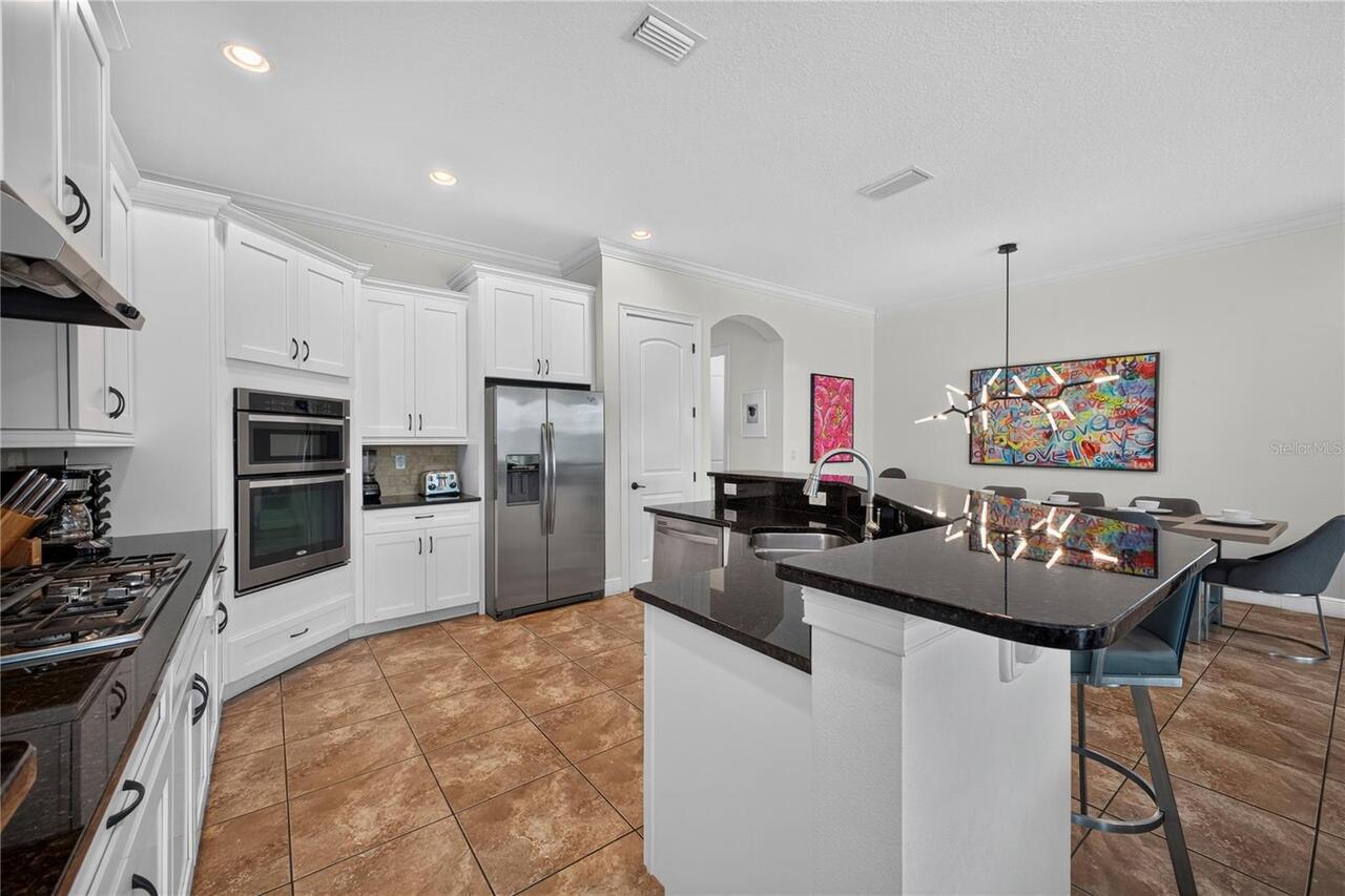 Listing Photo 10