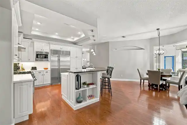 Listing Photo 19