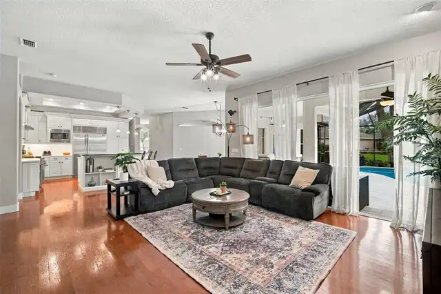 Listing Photo 23