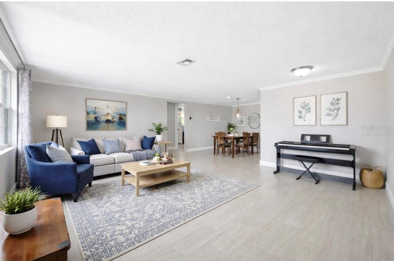 Listing Photo 11