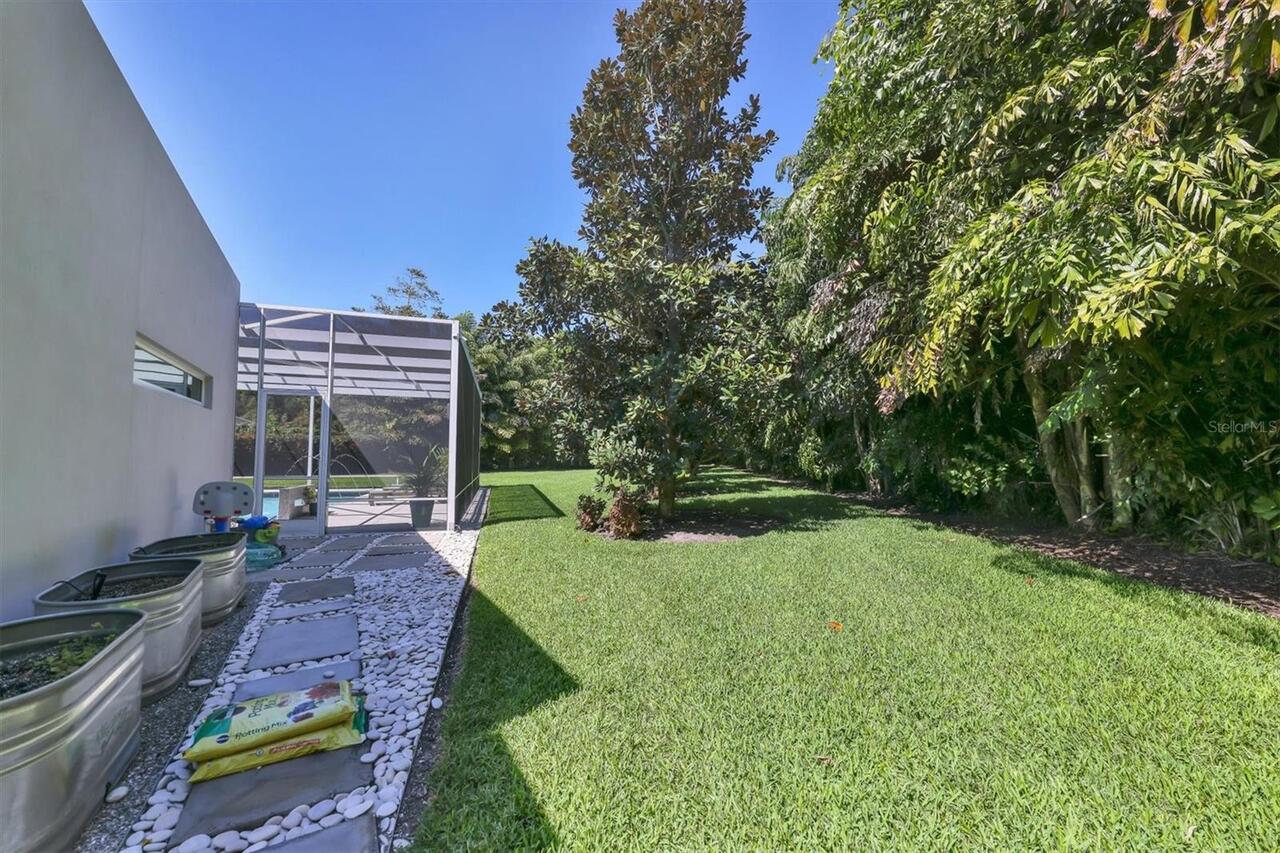 Listing Photo 44