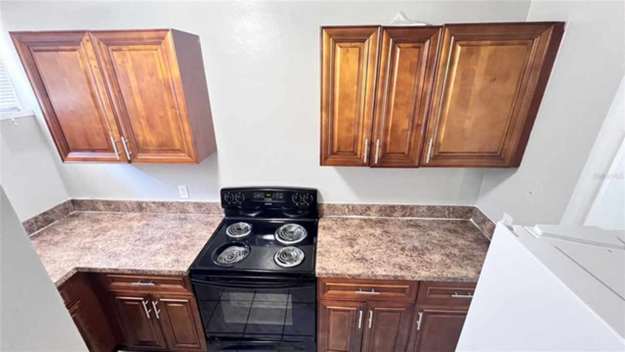 Listing Photo 12