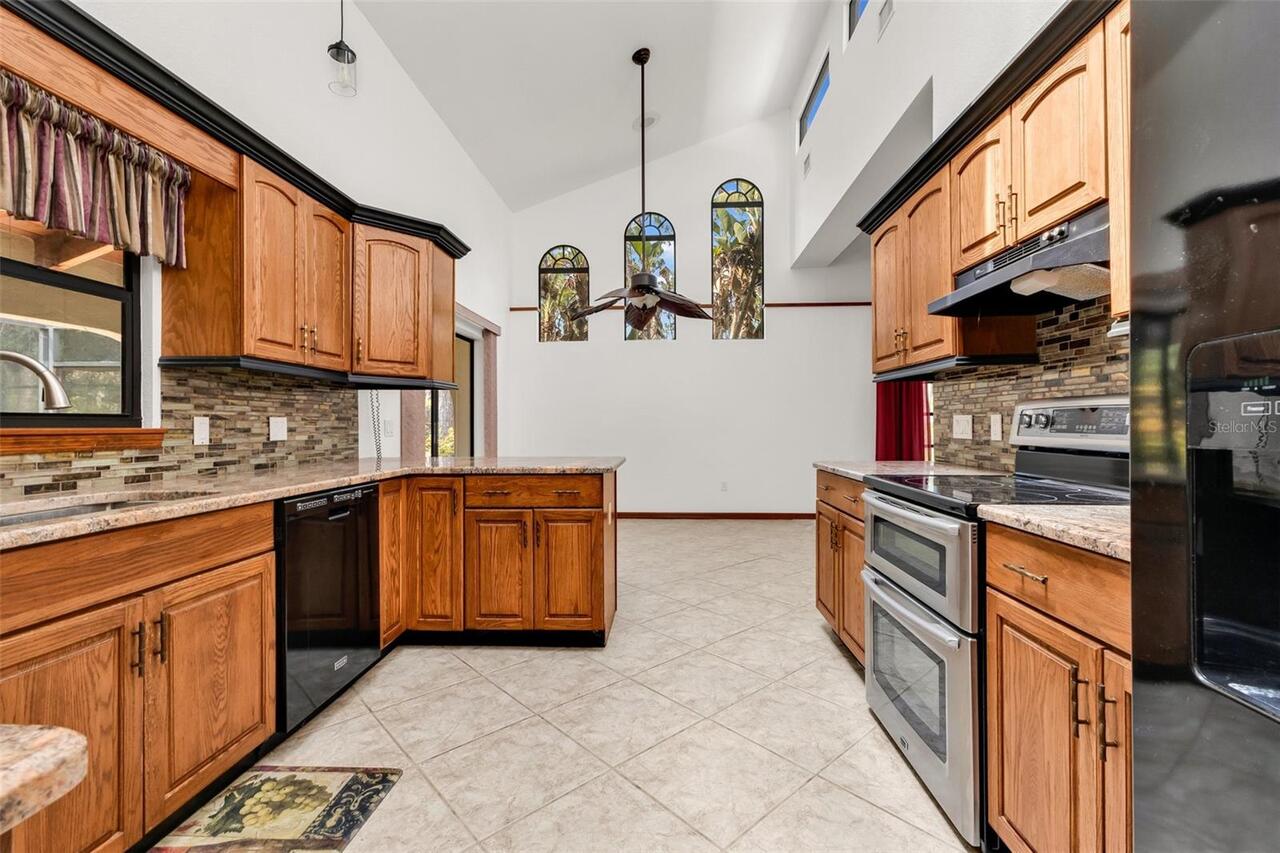 Listing Photo 11