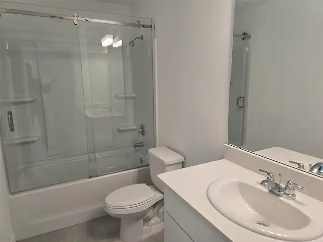 Listing Photo 17