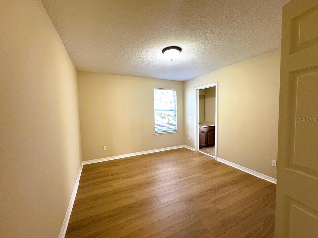 Listing Photo 34