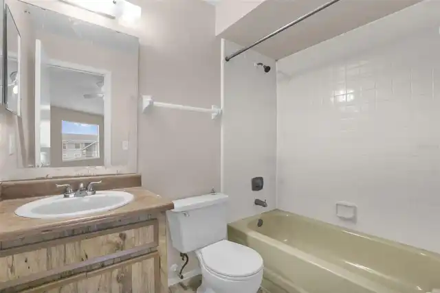 Listing Photo 18