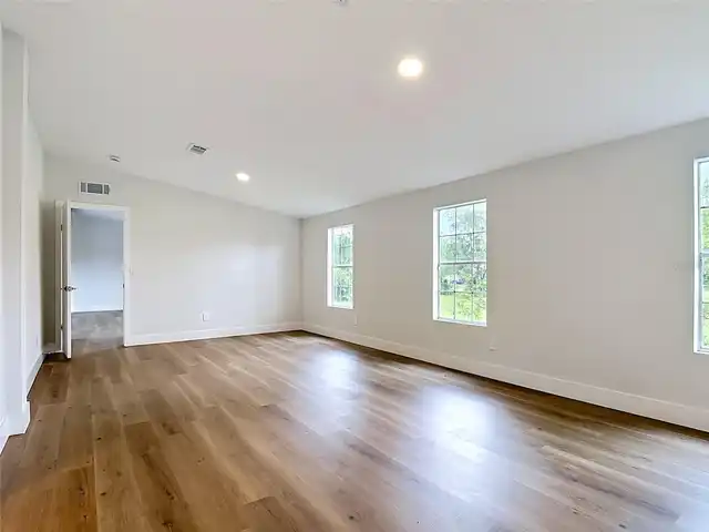 Listing Photo 27