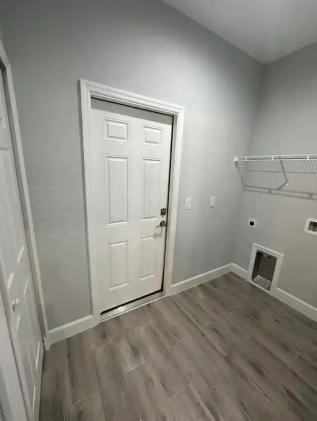 Listing Photo 8