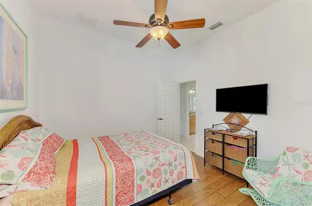 Listing Photo 44