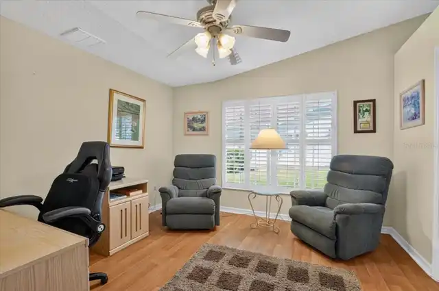 Listing Photo 14
