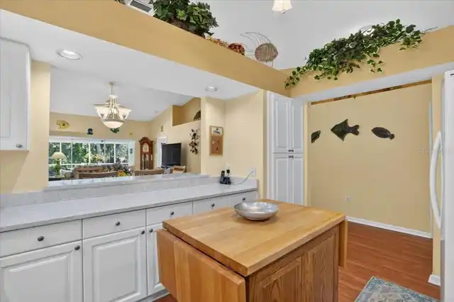 Listing Photo 17