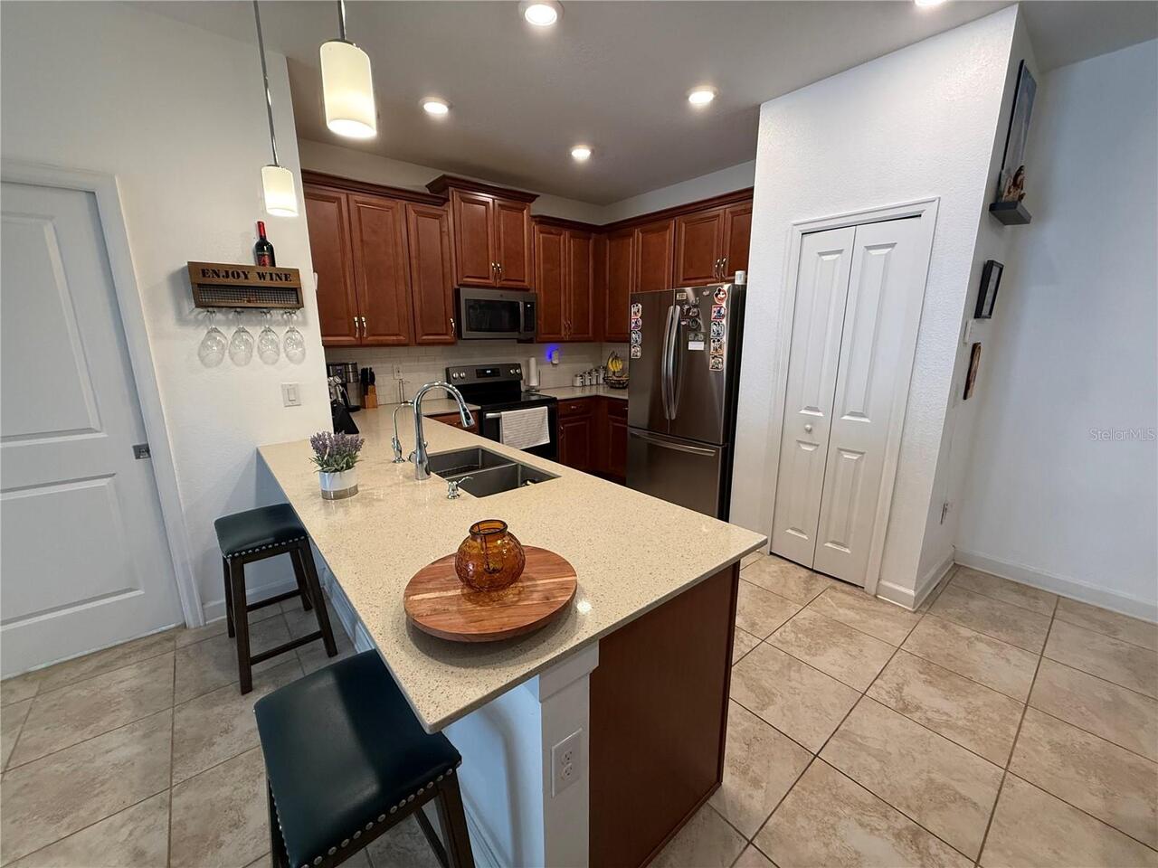 Listing Photo 11