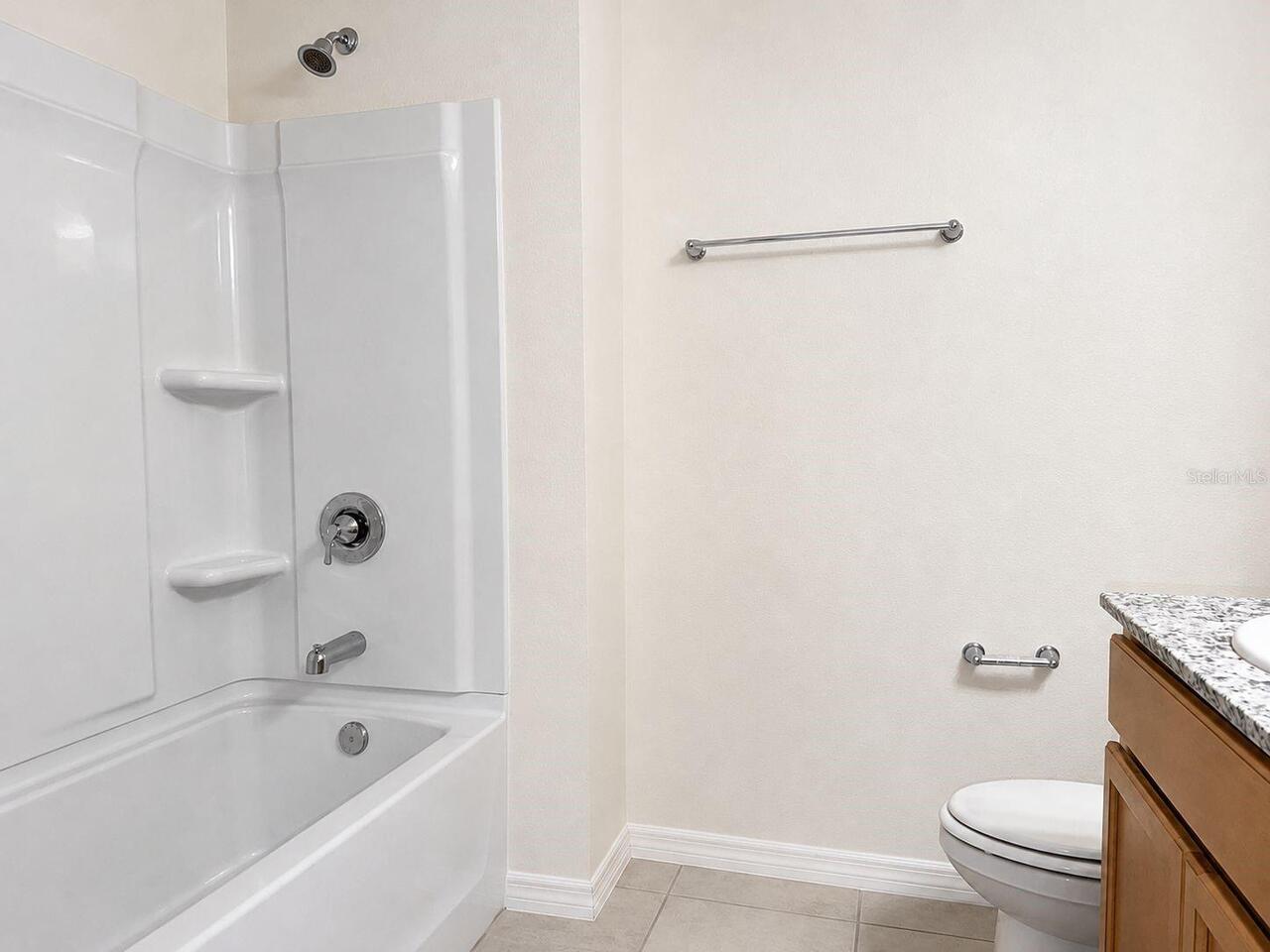 Listing Photo 14