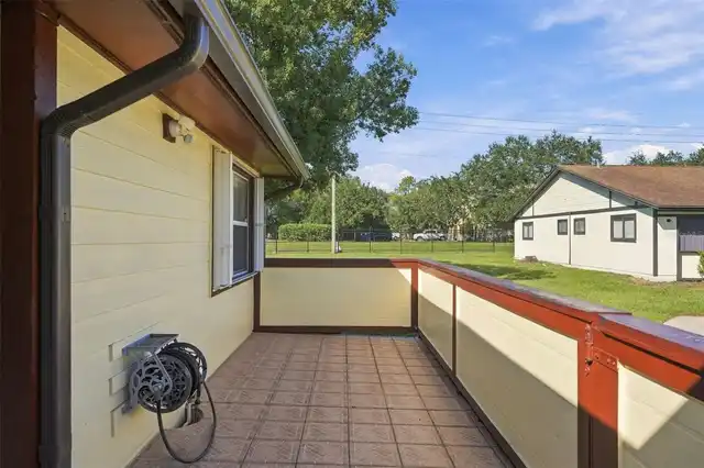 Listing Photo 7