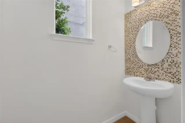 Listing Photo 23