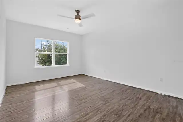 Listing Photo 33