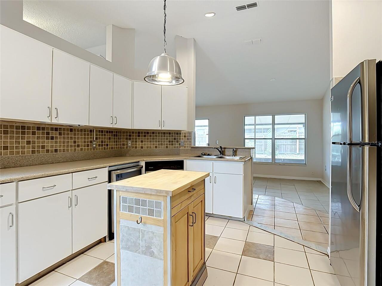 Listing Photo 14