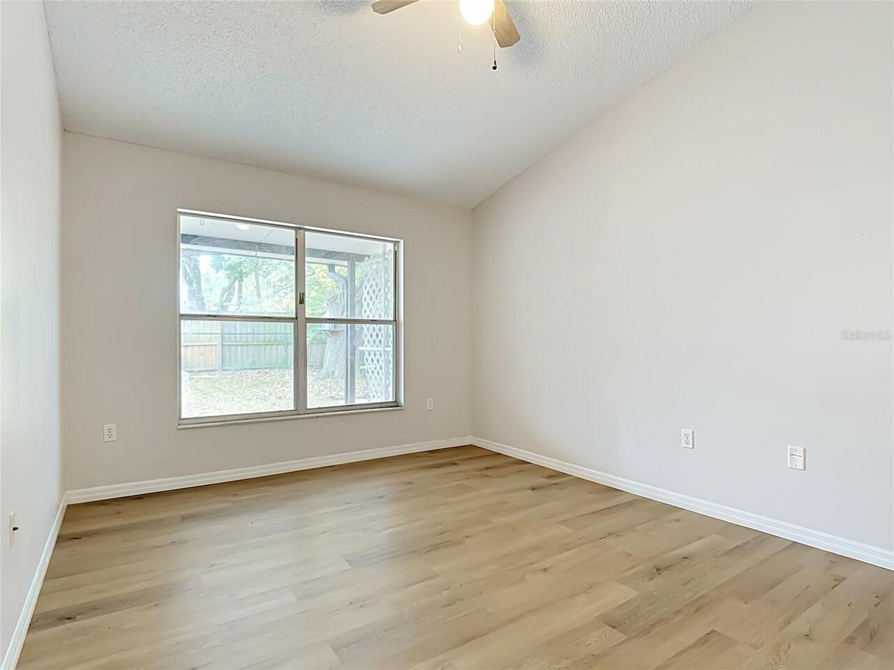 Listing Photo 24