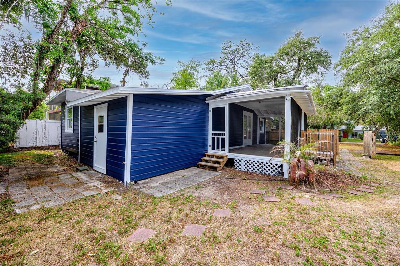 Listing Photo 10