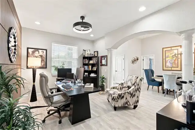 Listing Photo 8