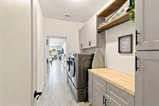 Listing Photo 11