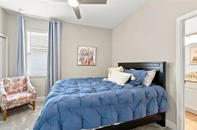 Listing Photo 12