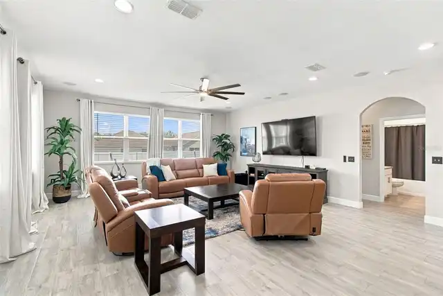Listing Photo 22