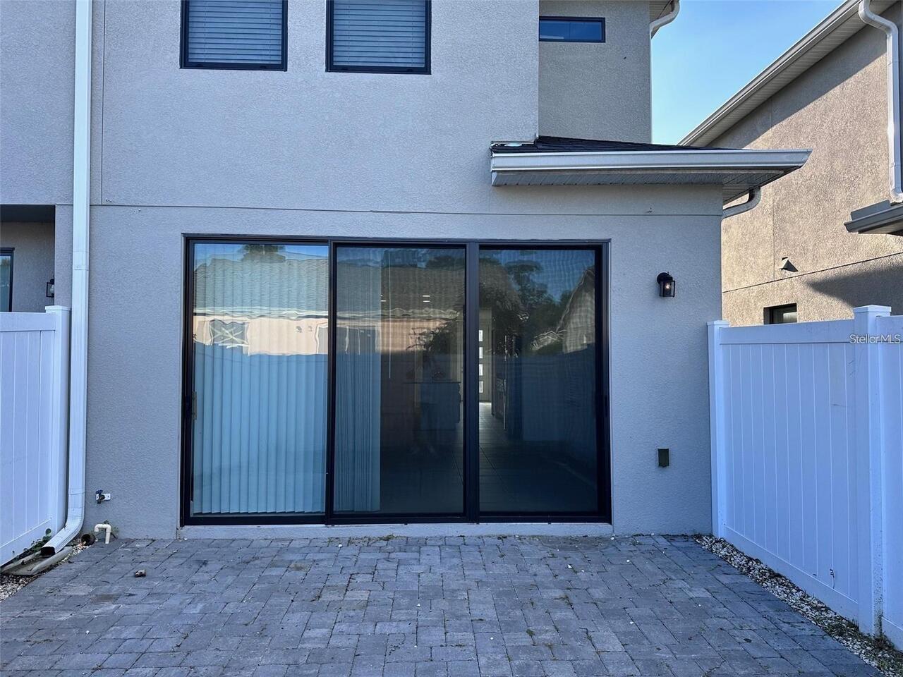 Listing Photo 12