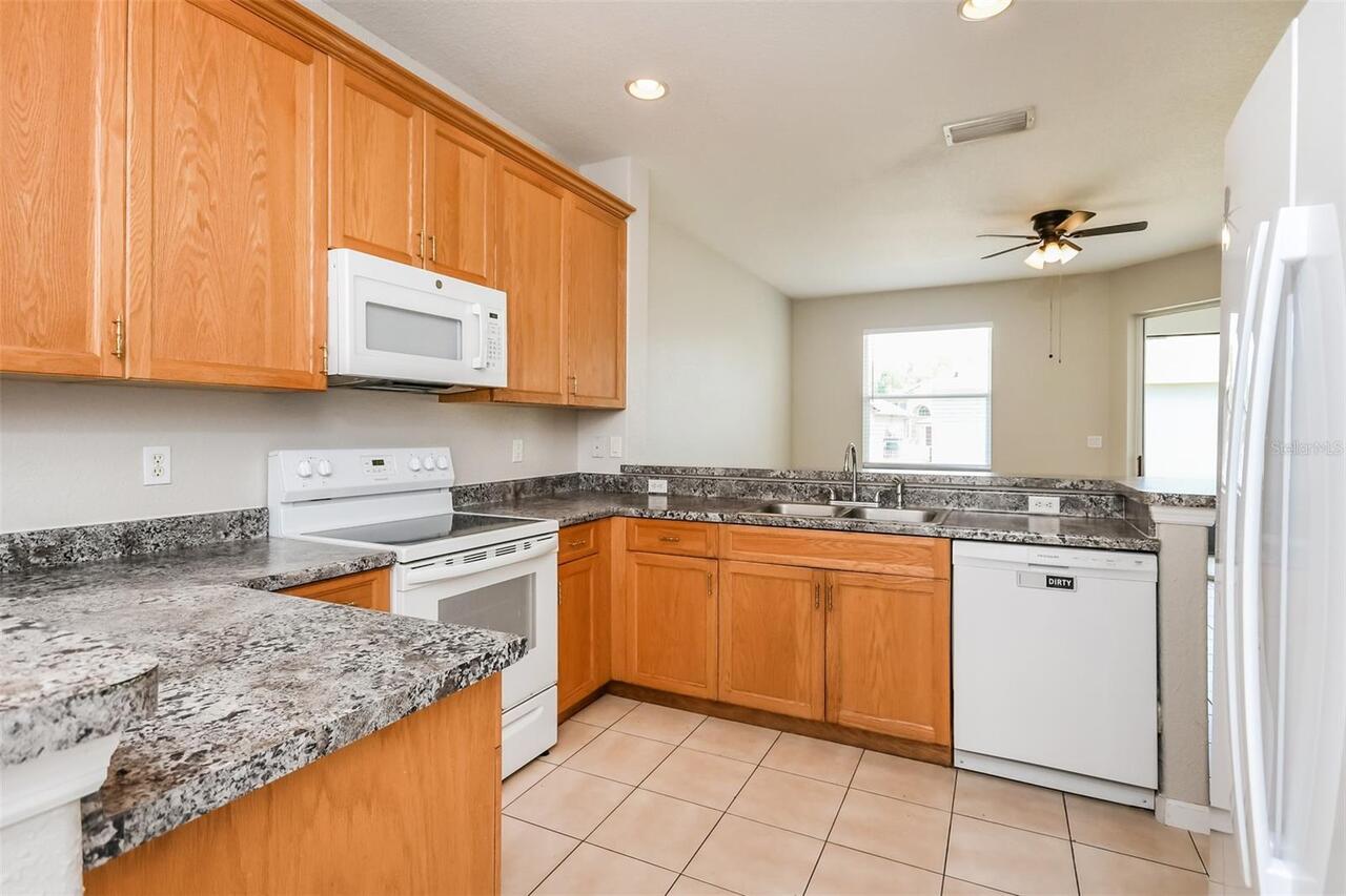 Listing Photo 8