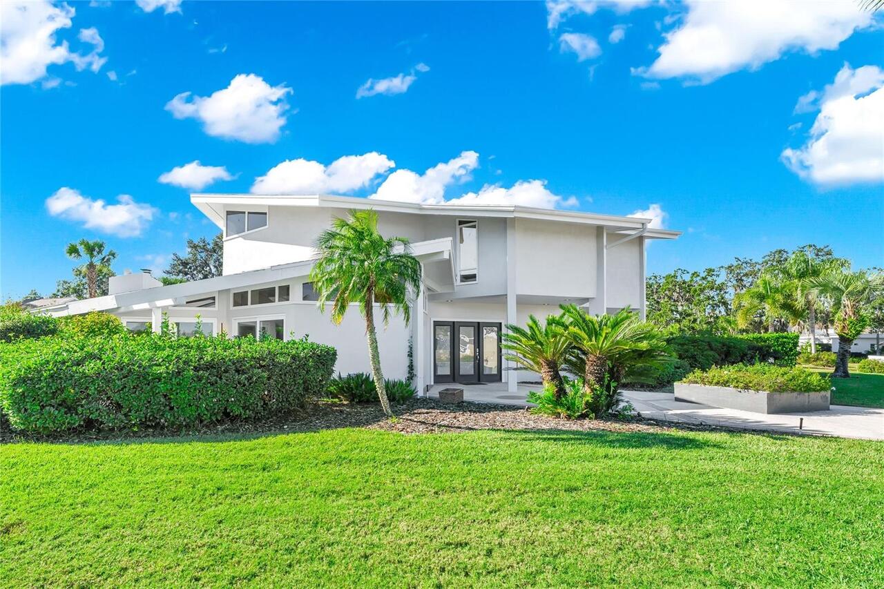 4BR, Home, 2BA, $1,395,000
Read More