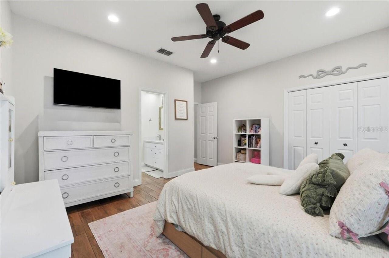 Listing Photo 52