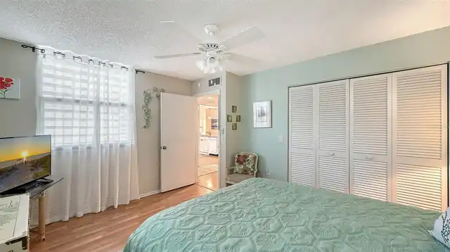 Listing Photo 25