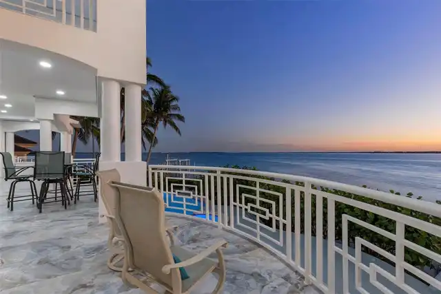 Listing Photo 12
