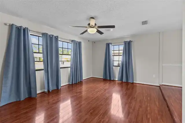 Listing Photo 31