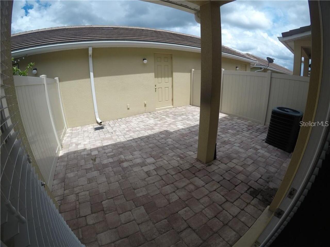 Listing Photo 6