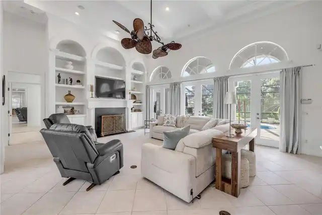 Listing Photo 15