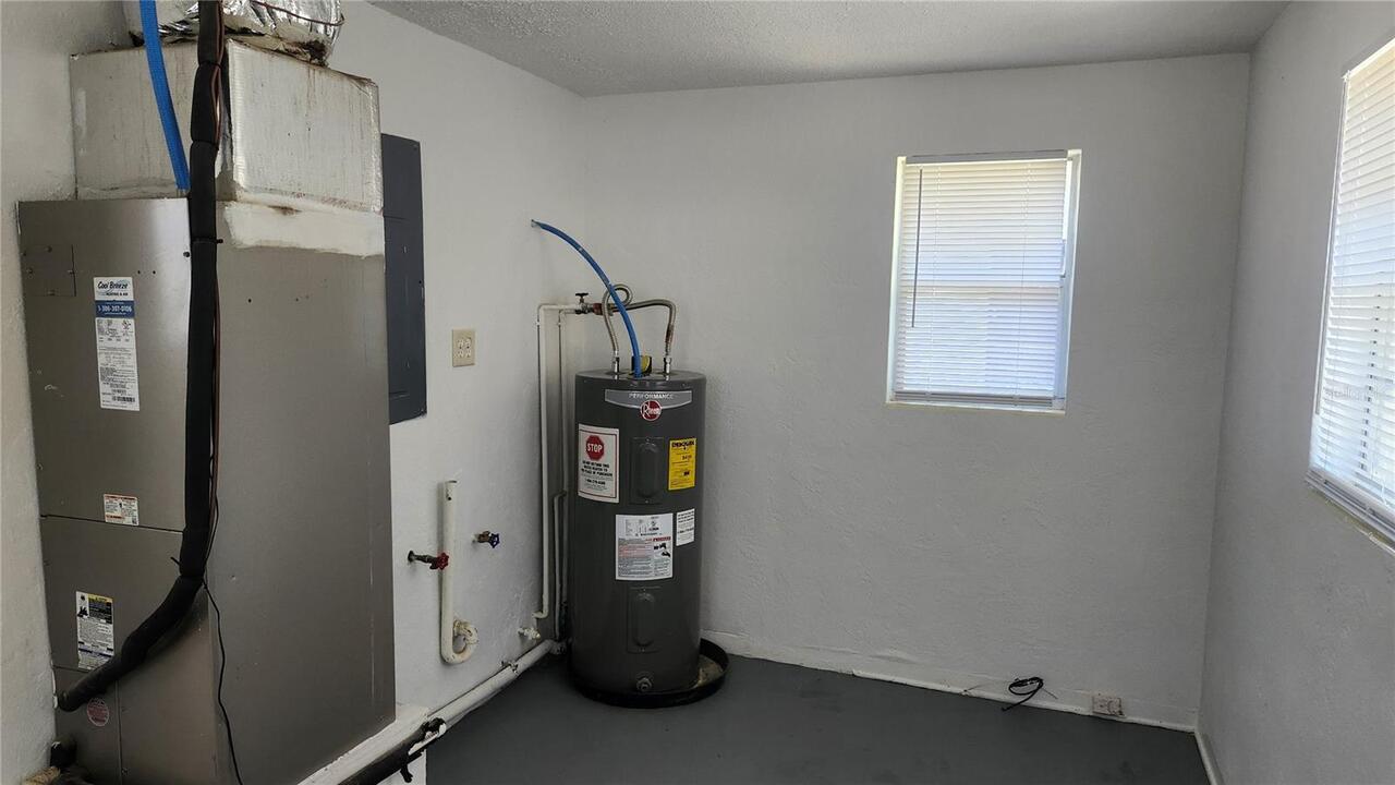 Listing Photo 11