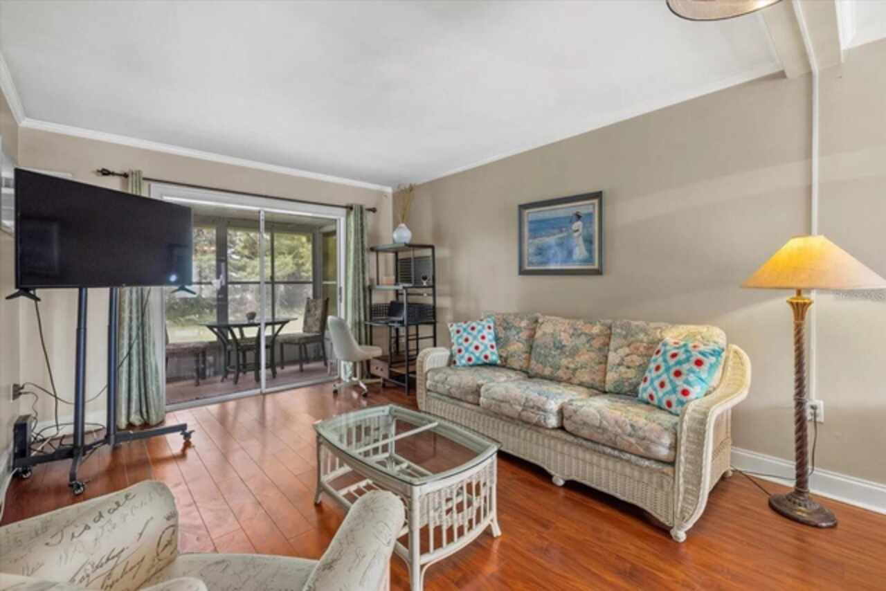 Listing Photo 6