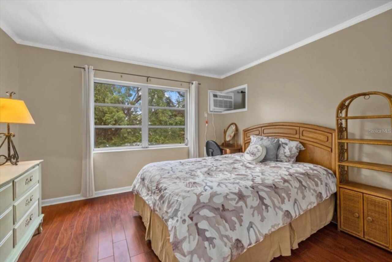 Listing Photo 7