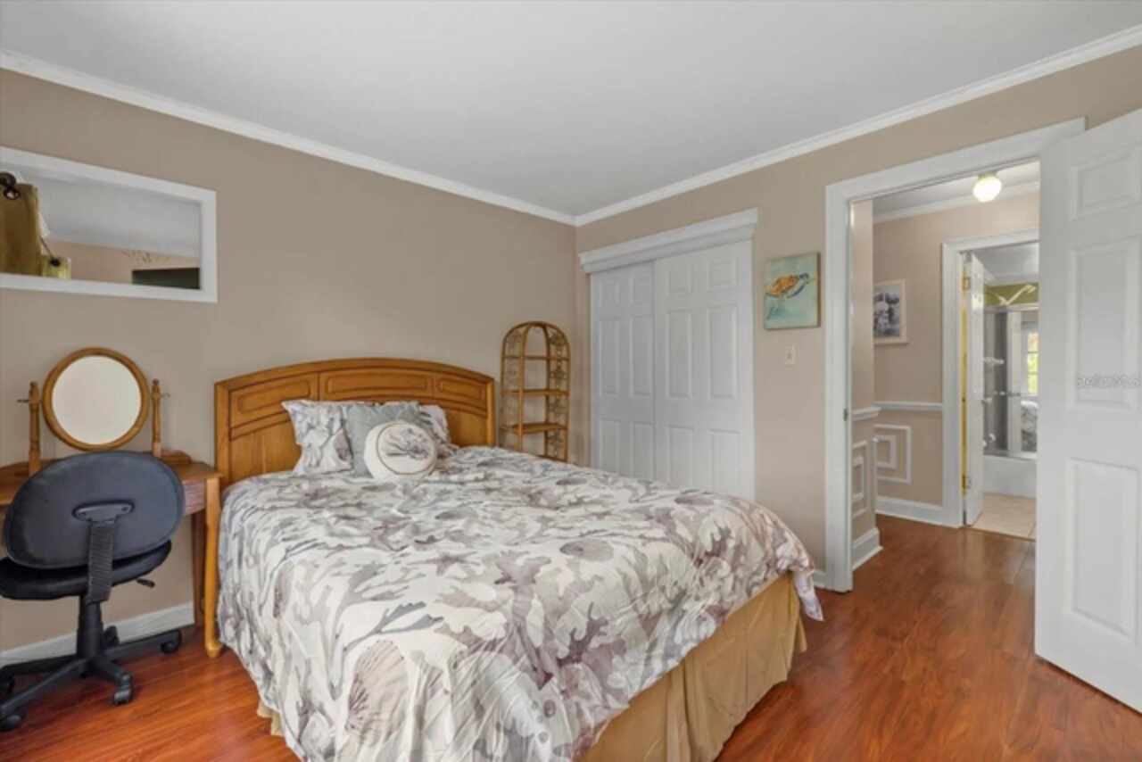 Listing Photo 8