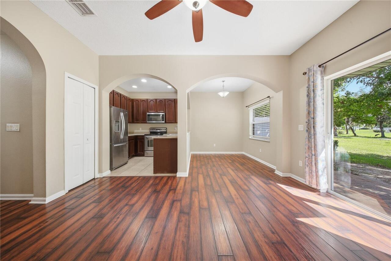 Listing Photo 14