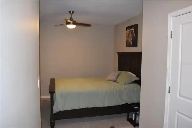 Listing Photo 11