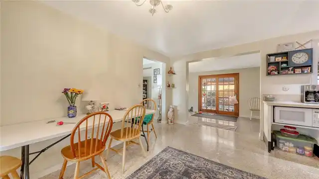 Listing Photo 7