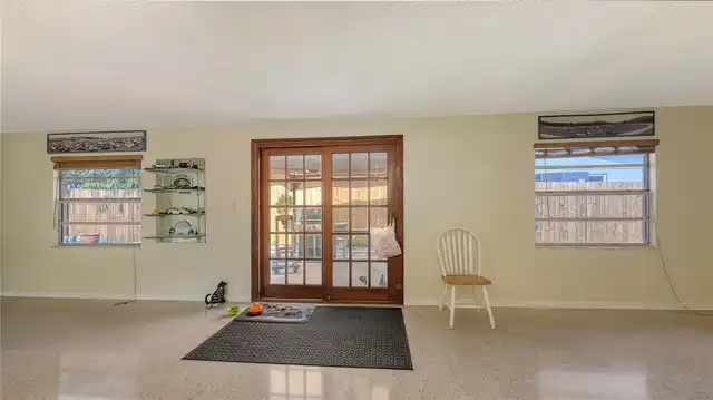 Listing Photo 16
