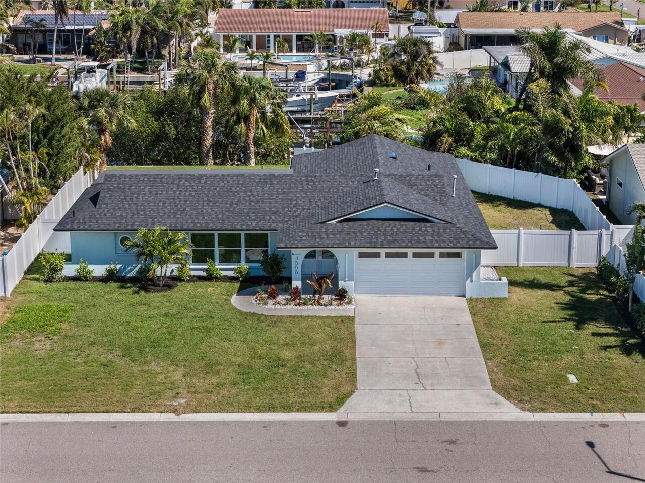 St Petersburg Real Estate