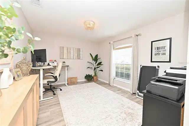Listing Photo 17
