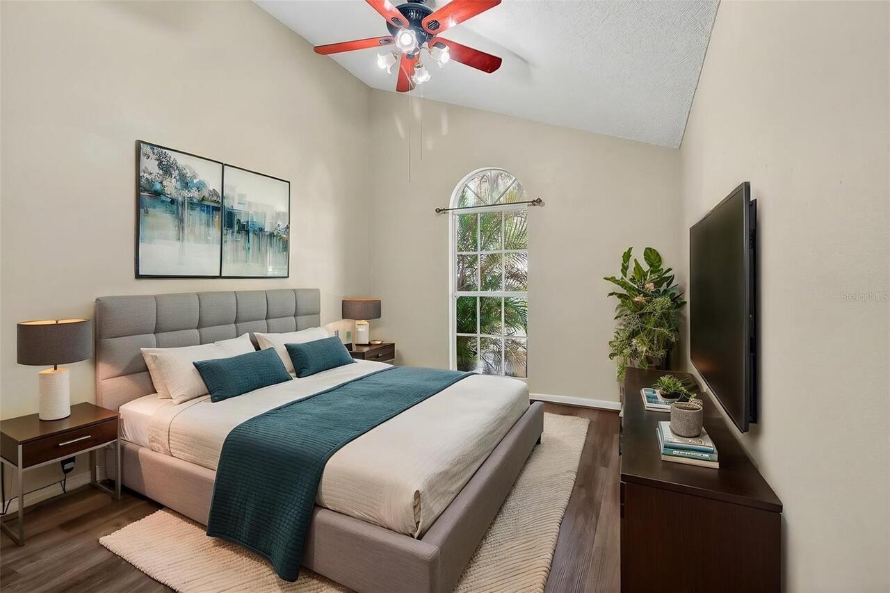 Listing Photo 15