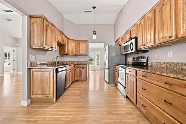Listing Photo 19