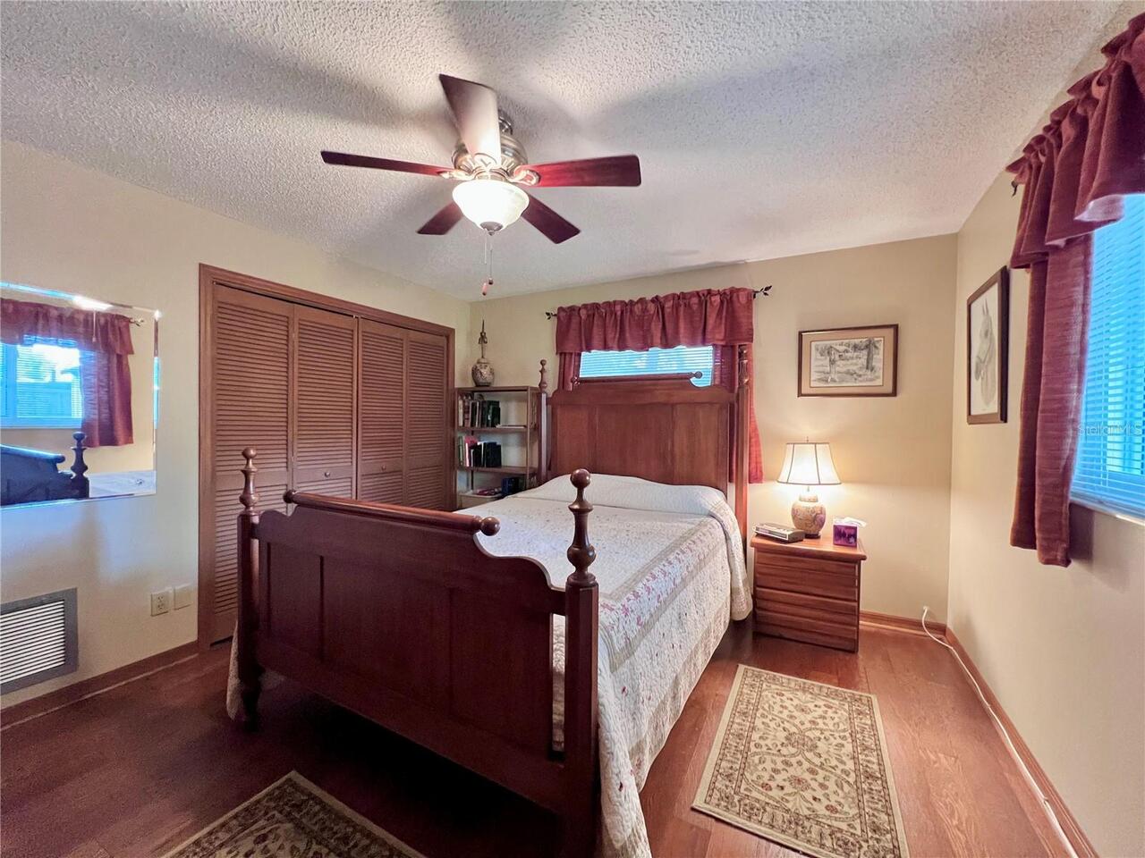 Listing Photo 37