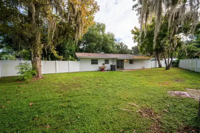 Listing Photo 17